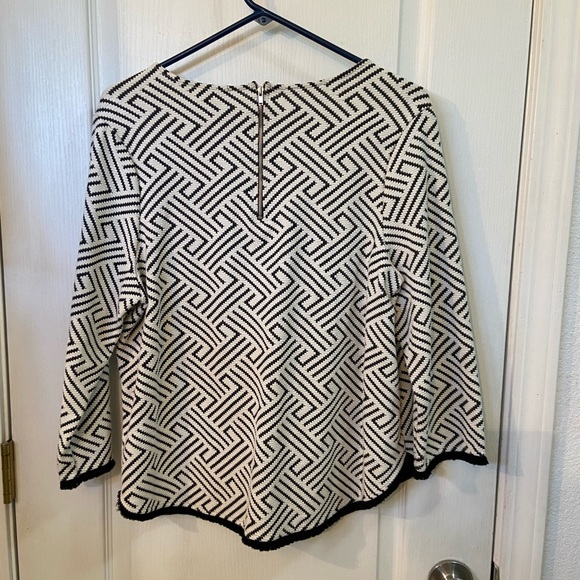 Top - Picture 2 of 2